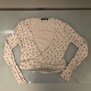 Brandy Melville Wrap top